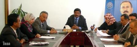 د. إبراهيم حجري في المؤتمر الصحفي/ أمس